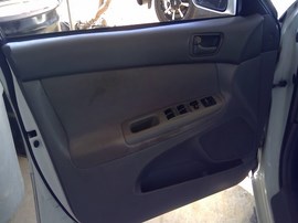 2002 TOYOTA CAMRY, WHITE, LE MODEL, 2.4L, AT.  Z26269